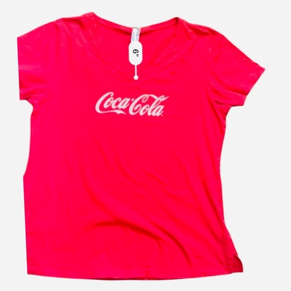 Kavio! casual Coca Cola top T-shirt graphics design Women's Large Red V-Neck - Picture 12 of 14